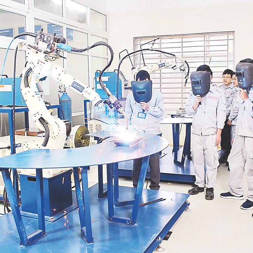 Những ngành nghề về cơ khí, kỹ thuật đang thiếu lao động có tay nghề cao.