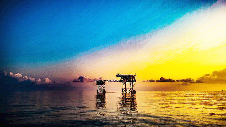 Nhà giàn DK1 trên thềm lục địa phía nam Tổ quốc.