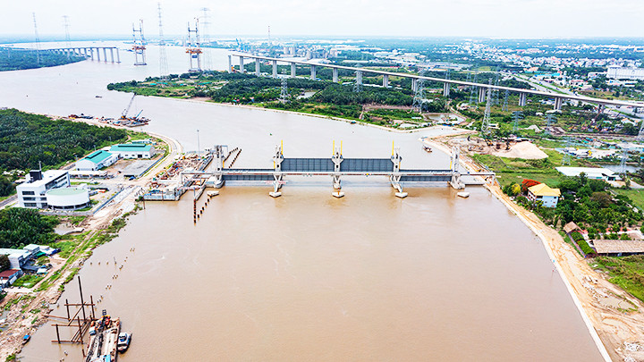 Cần sớm tháo gỡ khó khăn cho dự án chống ngập 10.000 tỷ đồng ở Thành phố Hồ Chí Minh.