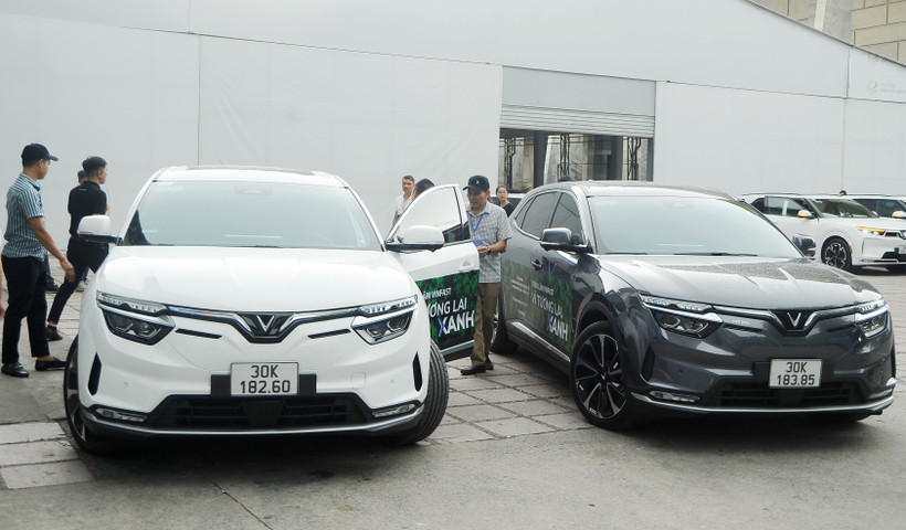 Xe điện đang được nhiều người quan tâm. Ảnh: NAM ANH