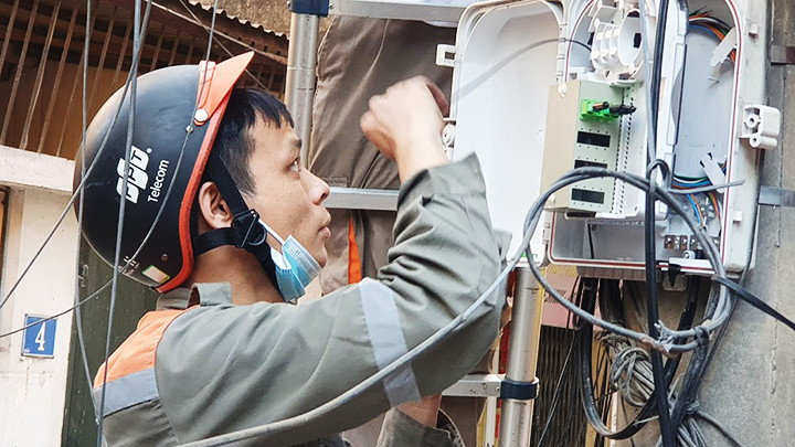 Ngưng dịch vụ với khách hàng nợ cước