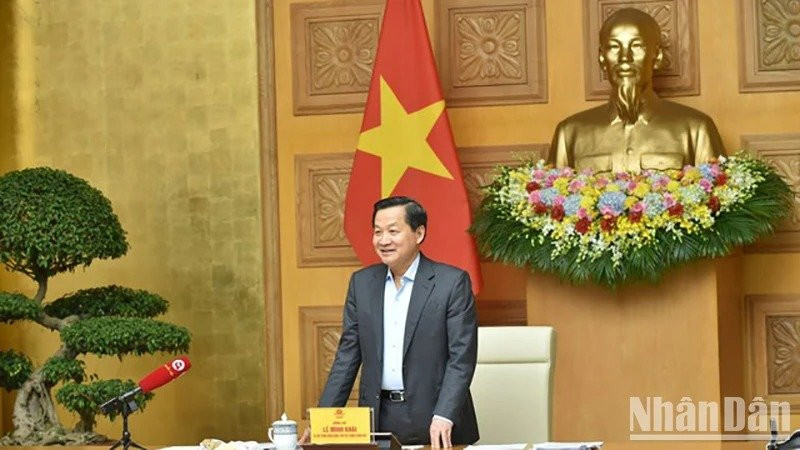 Phó Thủ tướng Lê Minh Khái phát biểu tại buổi làm việc với Ủy ban Giám sát tài chính quốc gia, ngày 13/11/2024. Ảnh: VGP