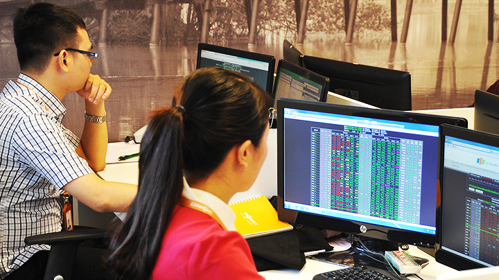 Một số doanh nghiệp lớn thuộc lĩnh vực chứng khoán, tài chính, ngân hàng đã bị tin tặc tấn công bằng mã độc. Ảnh: NGUYỆT ANH