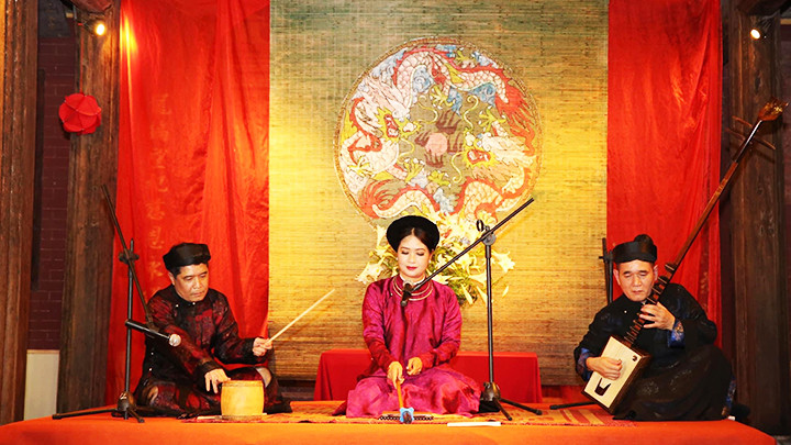 Các nghệ sĩ tại sự kiện “Vọng khúc ca trù”. 