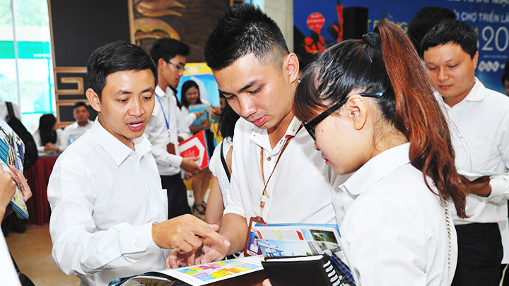 Thị trường bất động sản đang có nhiều kỳ vọng phát triển khi Luật Đất đai 2024 có hiệu lực. Ảnh: BẮC HẢI