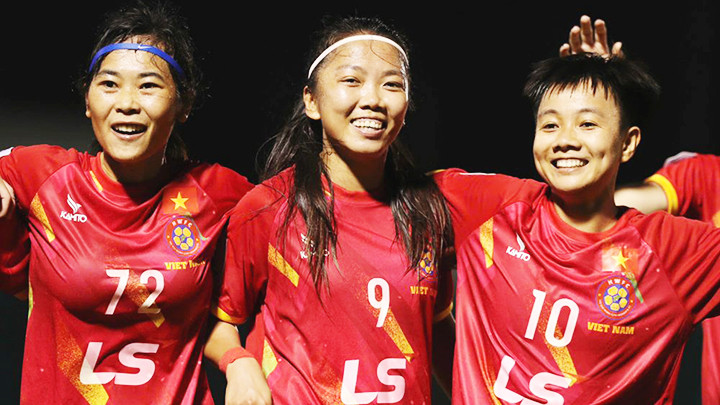 “Thưởng nóng” cho CLB