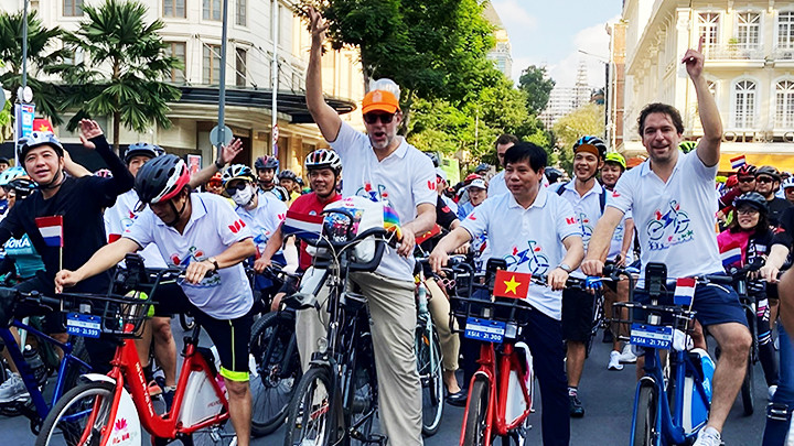 400 người tham gia Sự kiện “Đạp xe vì tương lai” 