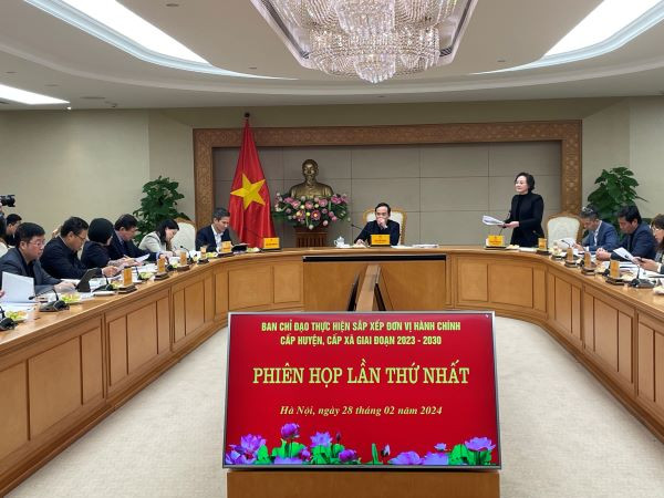 Quang cảnh phiên họp.