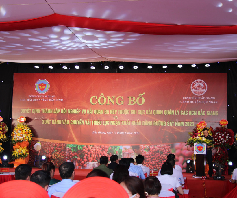 Quang cảnh buổi lễ.