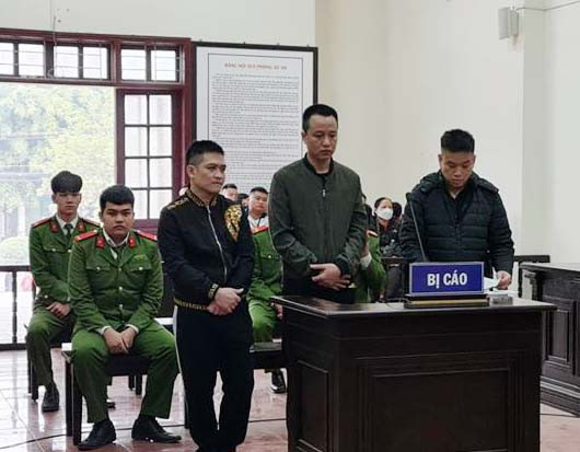Các bị cáo tại phiên tòa.