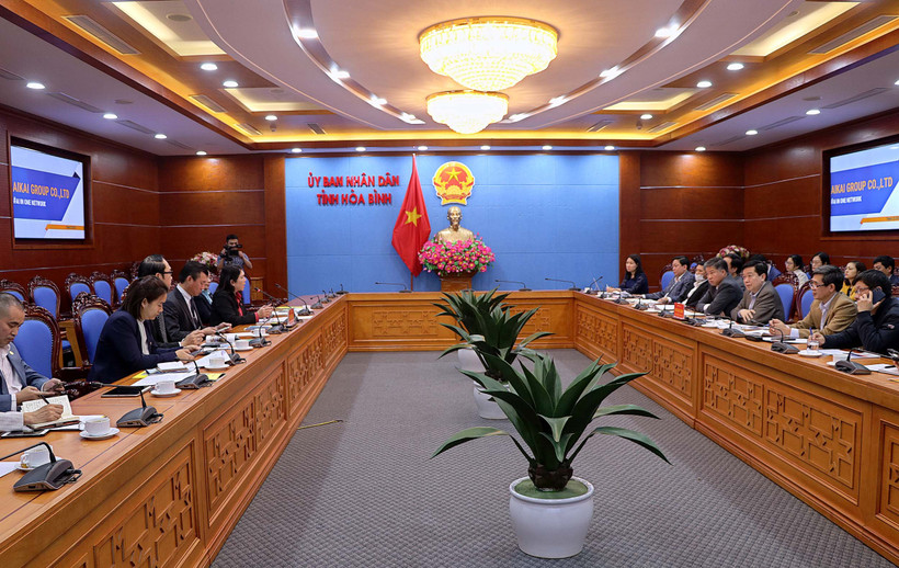 Các đại biểu tại buổi làm việc.