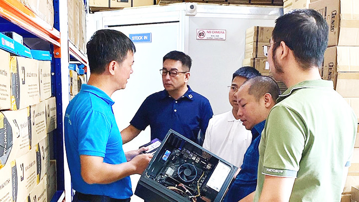Khu vực lắp ráp của Công ty máy tính Thánh Gióng. Ảnh: CT THÁNH GIÓNG
