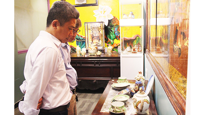 Thăm bảo tàng Cécile Le Pham