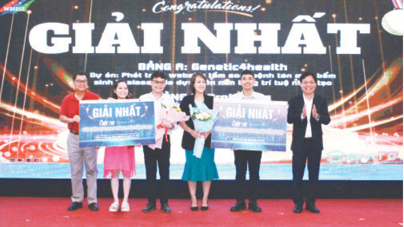 Trao giải cuộc thi Smart City 2024 nhằm tìm kiếm nguồn nhân lực xây dựng thành phố thông minh.