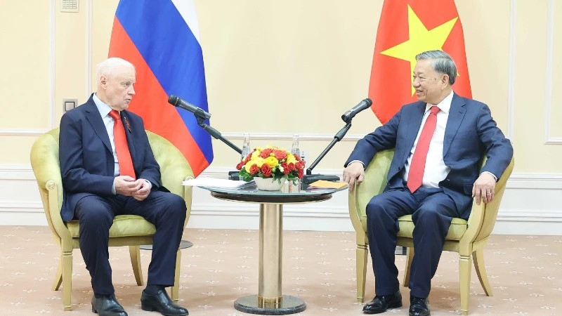 Tổng Bí thư Tô Lâm tiếp Chủ tịch Đảng "Nước Nga Công bằng-Những người yêu nước-Vì Sự thật" Sergey Mironov. (Ảnh: Thống Nhất/TTXVN) 