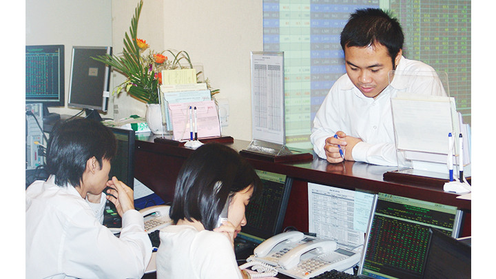 Theo thống kê, từ cuối tháng 4 đến nay, chỉ số chính VN Index đã tăng hơn 20%. Ảnh: NAM ANH