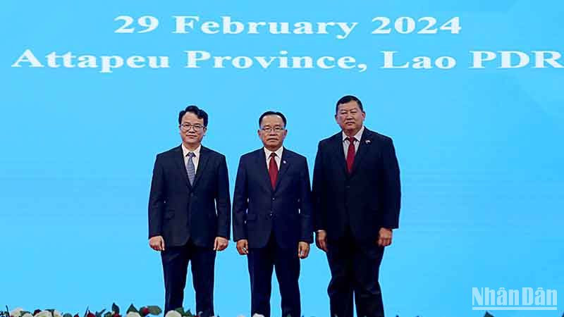 Các Trưởng SOM Campuchia, Lào, Việt Nam tại Hội nghị. Ảnh: TRỊNH DŨNG
