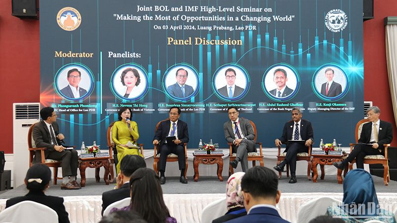 Các diễn giả chính tại Hội thảo. Ảnh: Trịnh Dũng