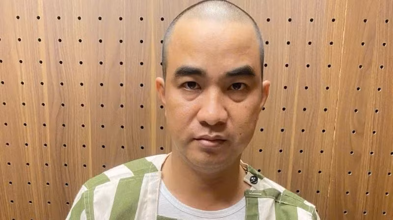 Phạm Văn Huynh bị khởi tố, bắt tạm giam. 