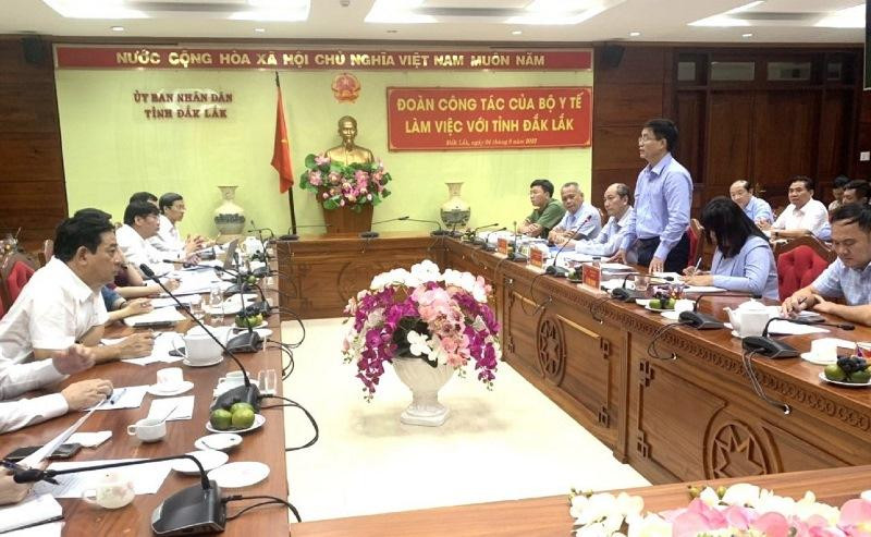 Quang cảnh buổi làm việc.