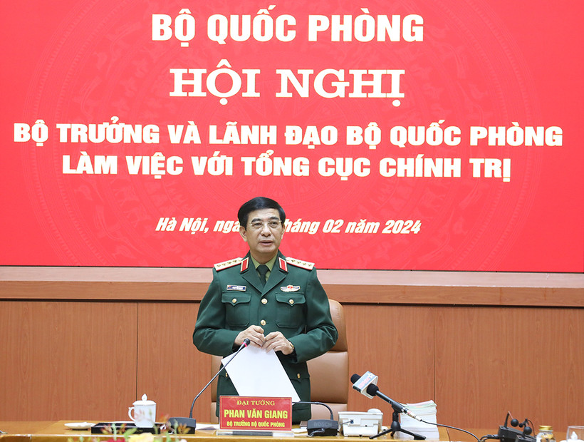 Đại tướng Phan Văn Giang phát biểu ý kiến tại hội nghị.