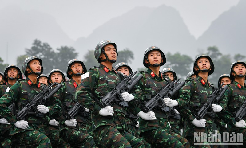 Lực lượng Quân đội tham gia hợp luyện diễu binh, diễu hành kỷ niệm 70 năm Chiến thắng Điện Biên Phủ (7/5/1954-7/5/2024).