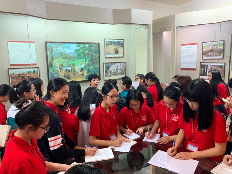 Trường THPT Chuyên Khoa học xã hội và nhân văn tuyển 170 học sinh lớp 10