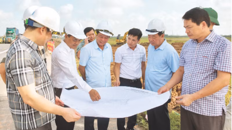 Lãnh đạo tỉnh Bắc Ninh kiểm tra tiến độ thi công đường vành đai 4.
