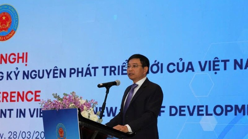 Ủy viên Trung ương Đảng, Bộ trưởng Tài chính Nguyễn Văn Thắng phát biểu tại hội nghị.