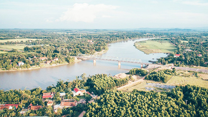 Bên dòng Kiến Giang