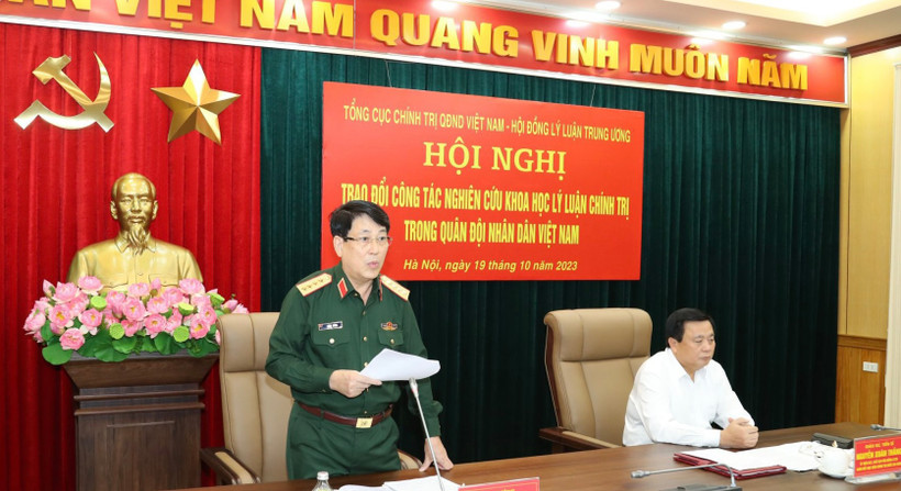 Đại tướng Lương Cường phát biểu ý kiến tại hội nghị.