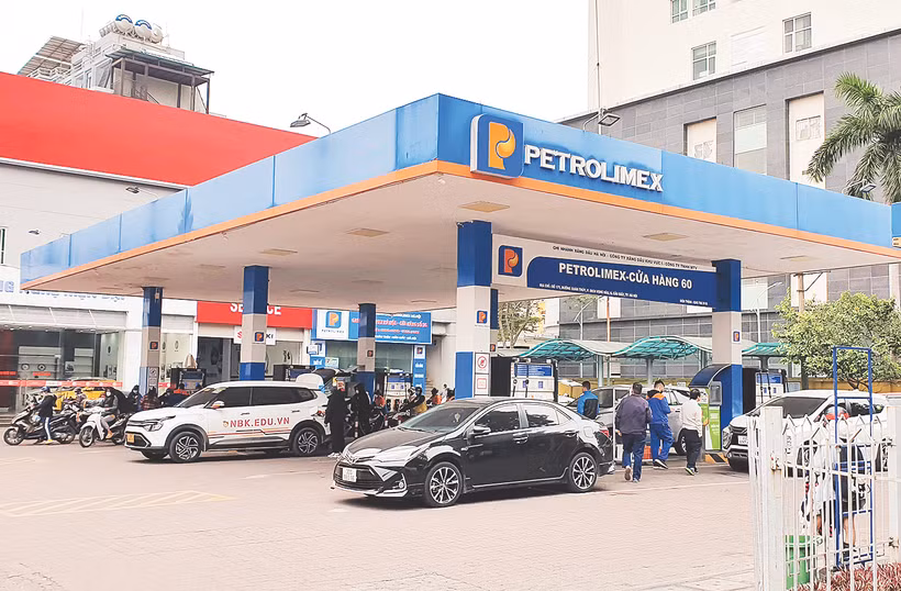 Nghị định mới về kinh doanh xăng, dầu cần xây dựng mô hình tách biệt, độc lập và minh bạch. Ảnh: HẢI NAM