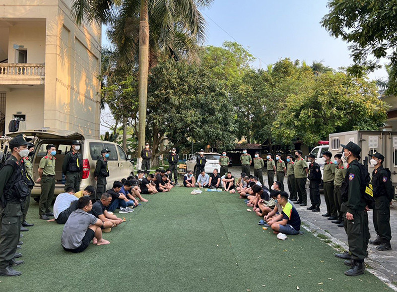 Kiên quyết xử lý các tụ điểm cờ bạc