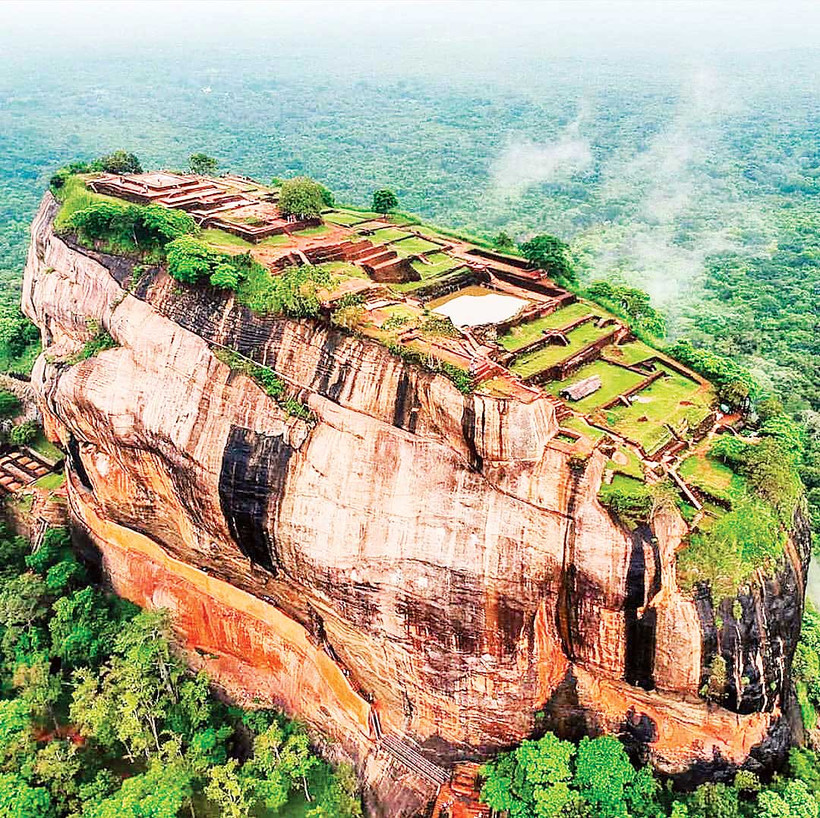 Toàn cảnh Sigiriya, từ góc nhìn trên cao (nguồn ảnh: PINTEREST)