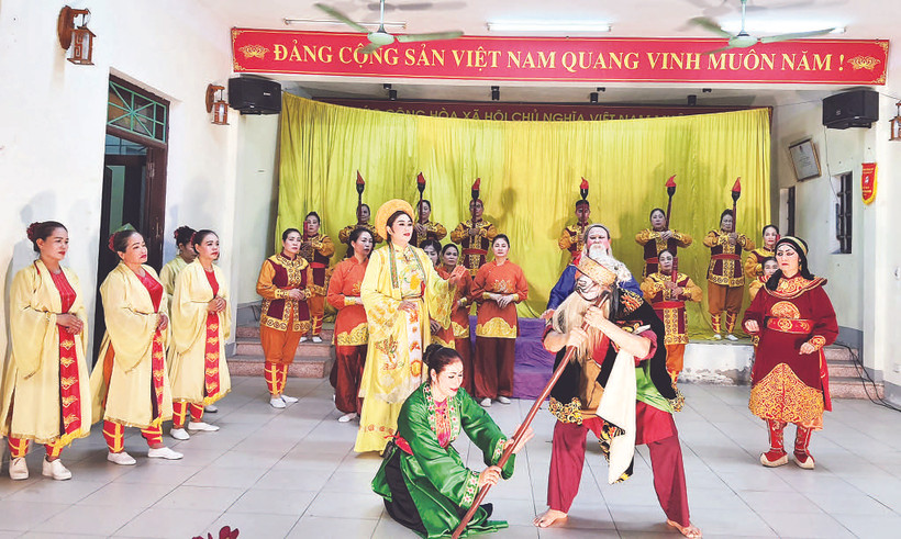 Hoạt động của những nhà văn hóa đã góp phần nuôi dưỡng nghệ thuật truyền thống trên địa bàn huyện Đông Anh.