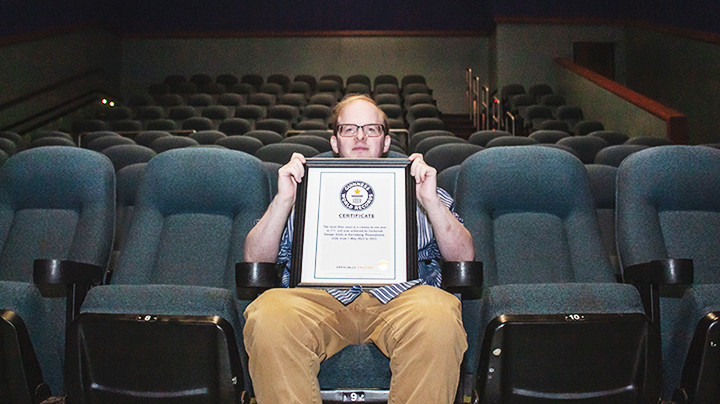 Xem 777 bộ phim chiếu rạp một năm