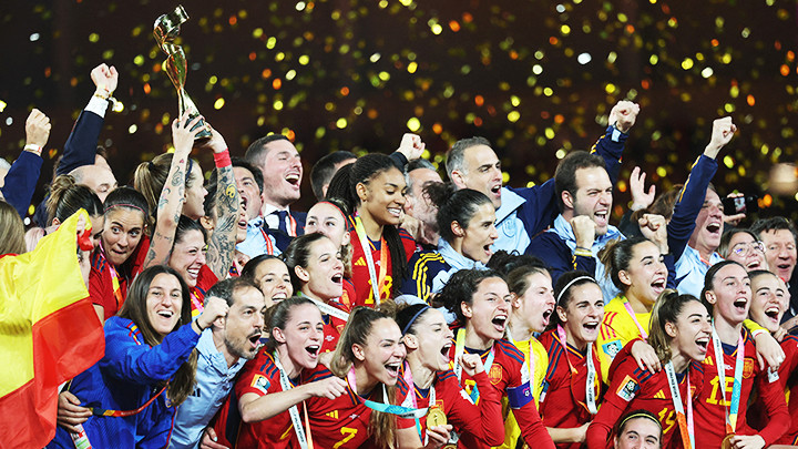 Nữ Tây Ban Nha thay đổi lịch sử