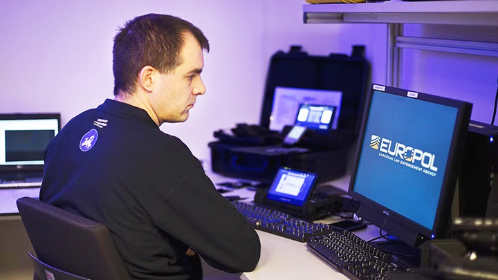 Europol triệt phá nhiều băng nhóm tội phạm mạng thời gian vừa qua. Ảnh: GETTY IMAGES