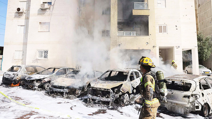 Hamas phóng rocket gây nhiều thiệt hại trong lãnh thổ Israel. Ảnh: AFP