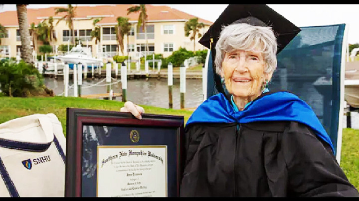 Thạc sĩ tuổi 89