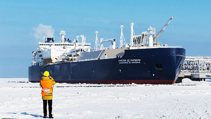 Một tàu chở dầu của Nga hiện diện tại Bắc Cực. Ảnh: NBC NEWS