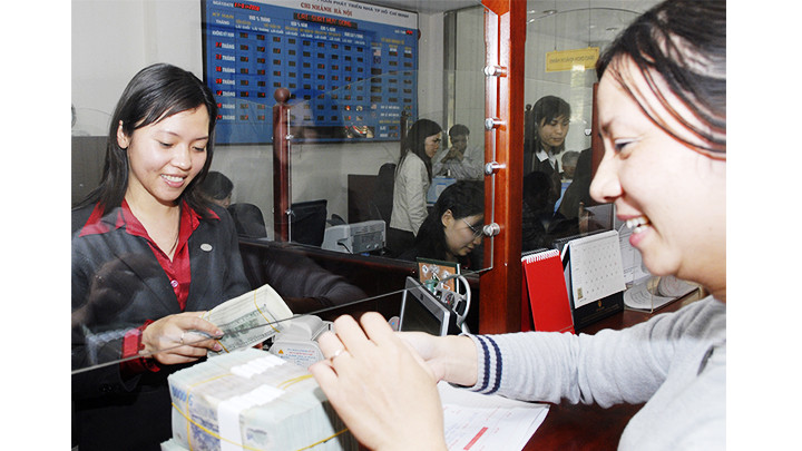 Môi trường lãi suất thấp tạo ra những ảnh hưởng tích cực với nền kinh tế. Ảnh: BẮC SƠN