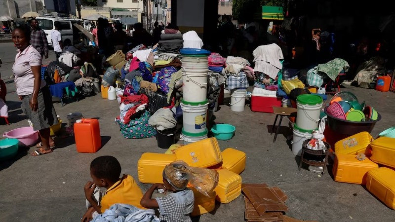 Người dân Haiti phải rời nhà tìm nơi trú ẩn an toàn do nạn bạo lực gia tăng.