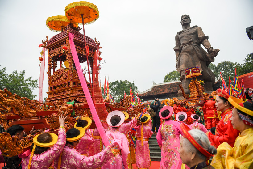 [Ảnh] Người dân Hà Nội hào hứng tham gia Lễ hội gò Đống Đa Xuân Quý Mão