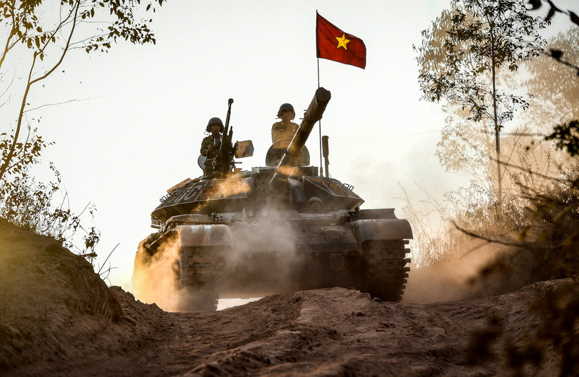 [Ảnh] Cận cảnh dàn xe tăng T-54/55 cải tiến của lực lượng Tăng-thiết giáp