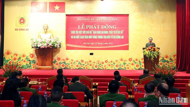 Toàn cảnh lễ phát động.