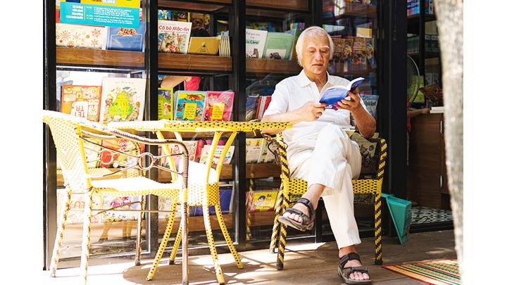 Nhà văn Vũ Hùng. Ảnh: CAO XUÂN SƠN