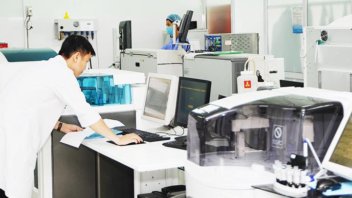 Các bệnh viện đang có nhiều nỗ lực đẩy mạnh ứng dụng công nghệ. Ảnh: HẢI NAM