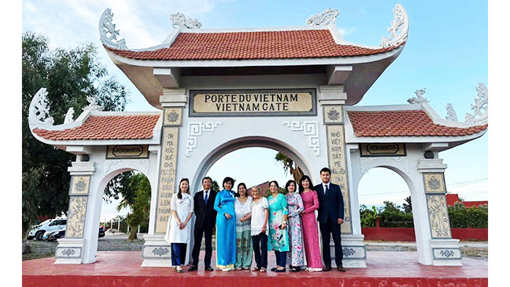 Mối quan hệ gắn bó, hữu nghị (Kỳ 2)