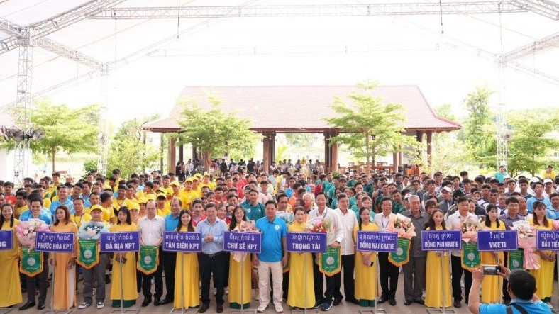 Toàn cảnh Lễ khai mạc Hội thao khu vực V - Campuchia.